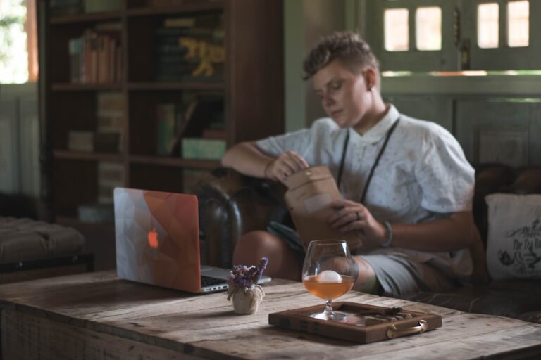 Photo Laptop, suitcase