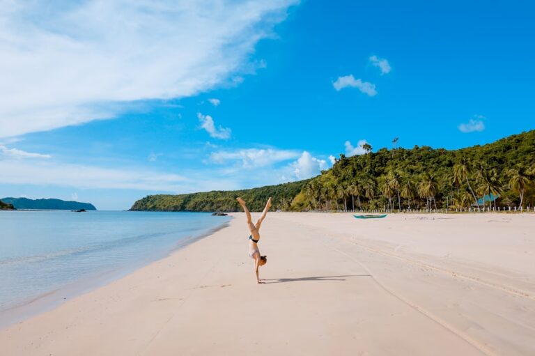 Photo Beach yoga