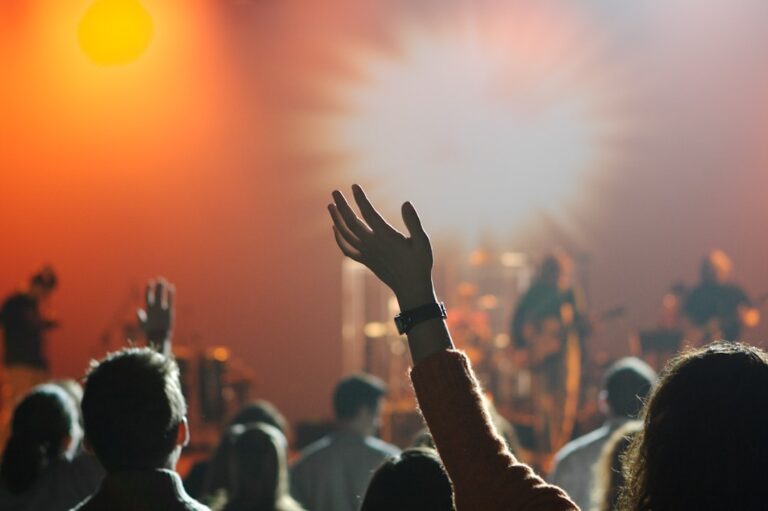 Najlepsze miejsca na festiwale: Top 10 wydarzeń muzycznych 1 Photo Crowd, Music