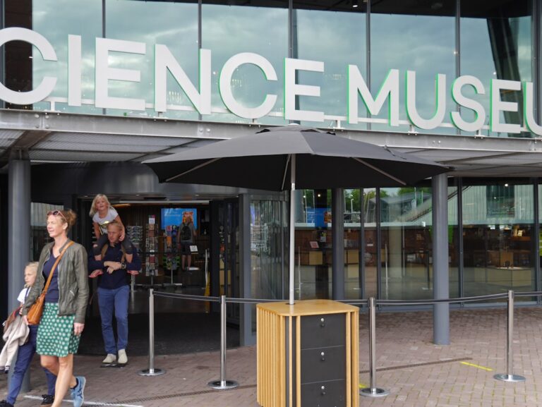 Najlepsze atrakcje edukacyjne dla rodzin 1 Photo Science museum